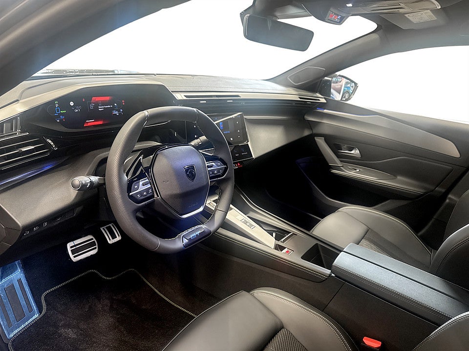 Bild på Peugeot 408 GT+ PHEV 225hk Aut - OMGÅENDE LEVERANS!