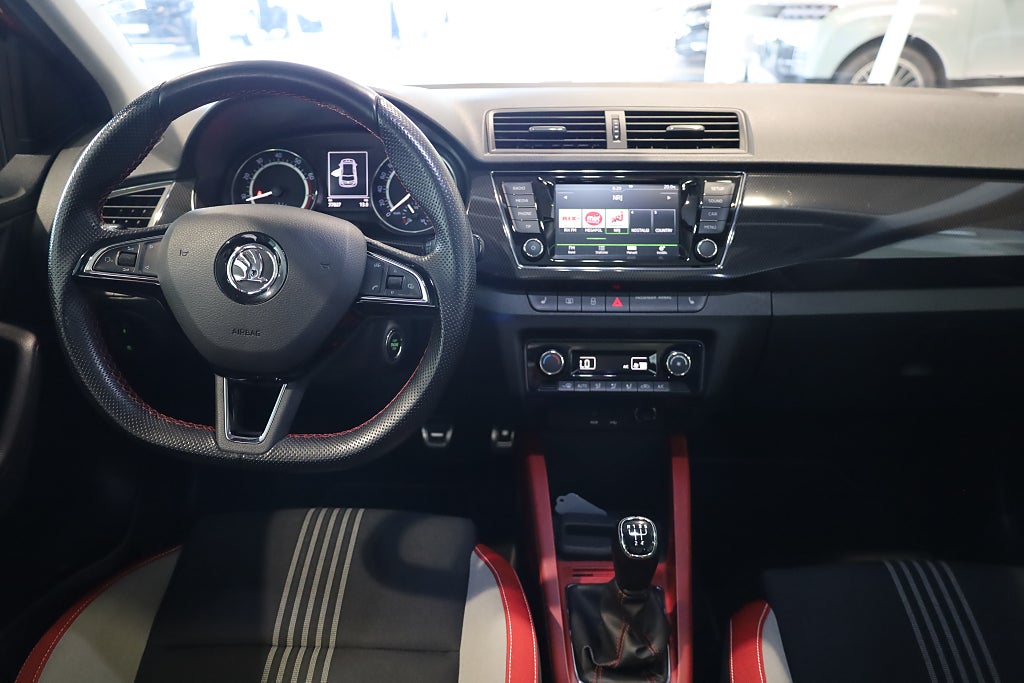 Skoda Fabia 1.2 TSI Monte Carlo Panorama PDC CarPlay Blåtand 2017