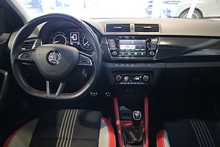 Halvkombi Skoda Fabia 17 av 28