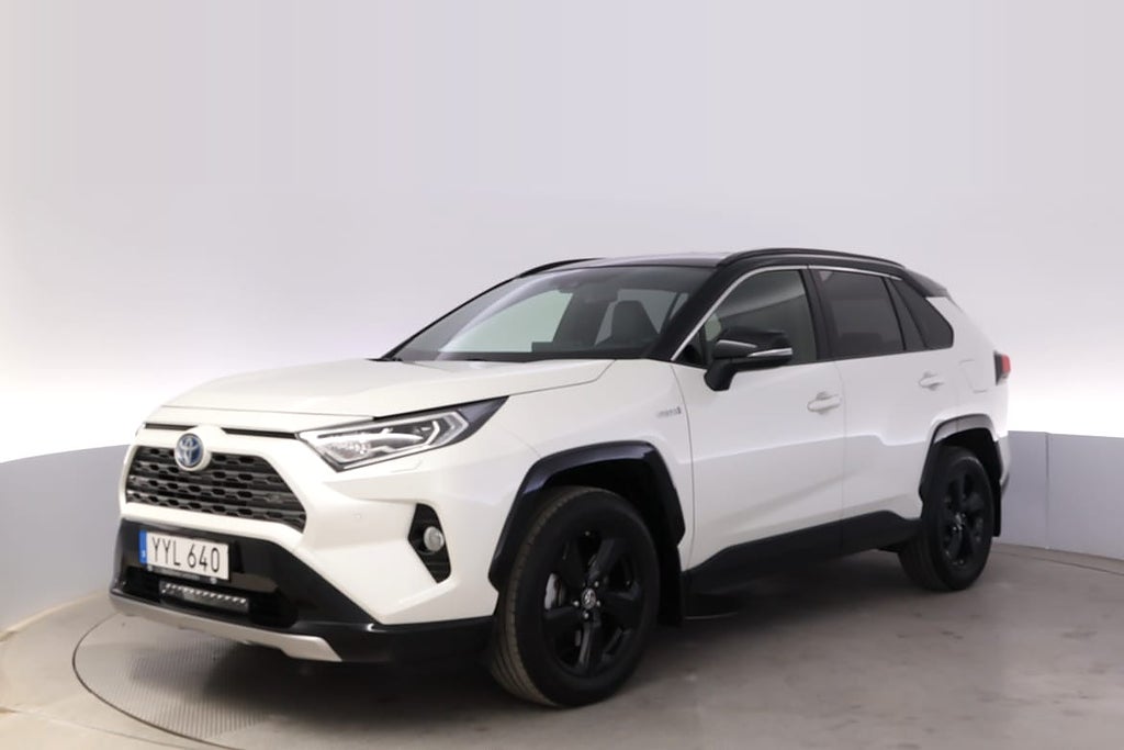Toyota RAV4 2,5 HSD Style JBL NAV DRAG VÄRMARE