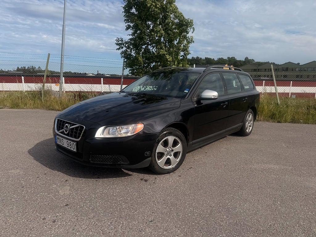 Volvo V70 2.0F Powershift Kinetic Dragkrok Ny servad 