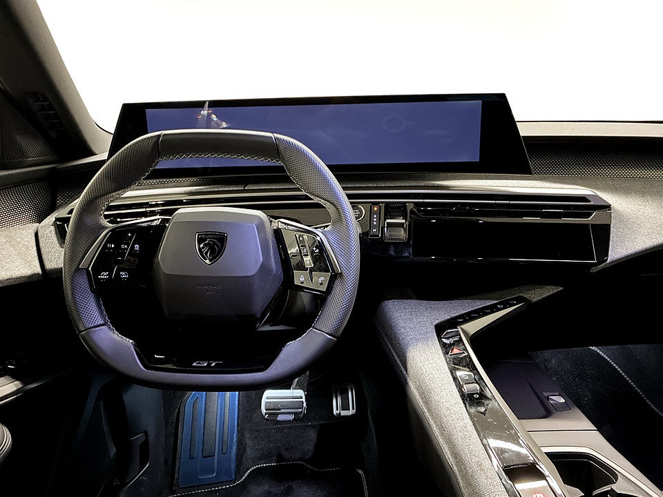 Bild på Peugeot 5008 GT Hybrid 145hk Aut 7-SITS B-KAMERA CARPLAY