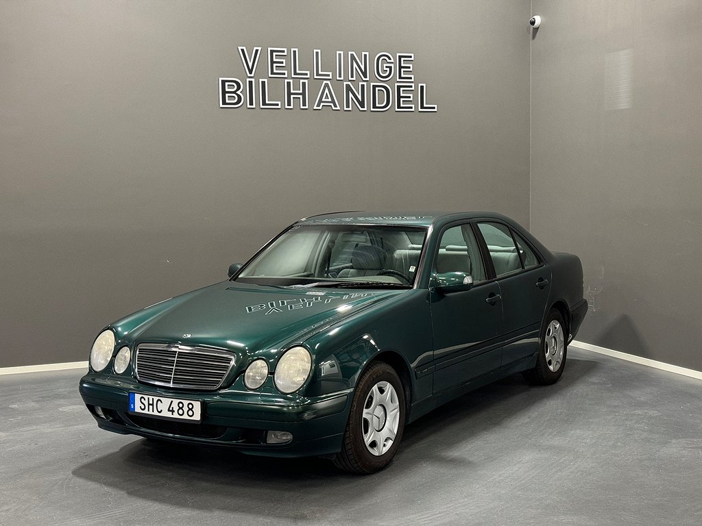 Mercedes-Benz E 240