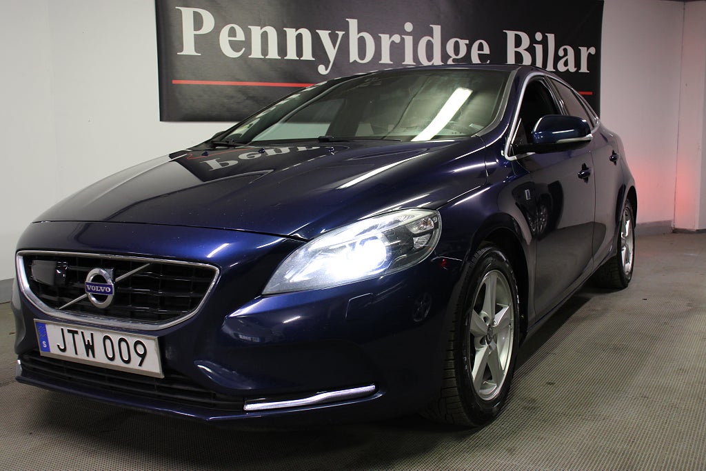 Volvo V40 D2 Geartronic Ocean Race Drag Värmare bra utrustning 