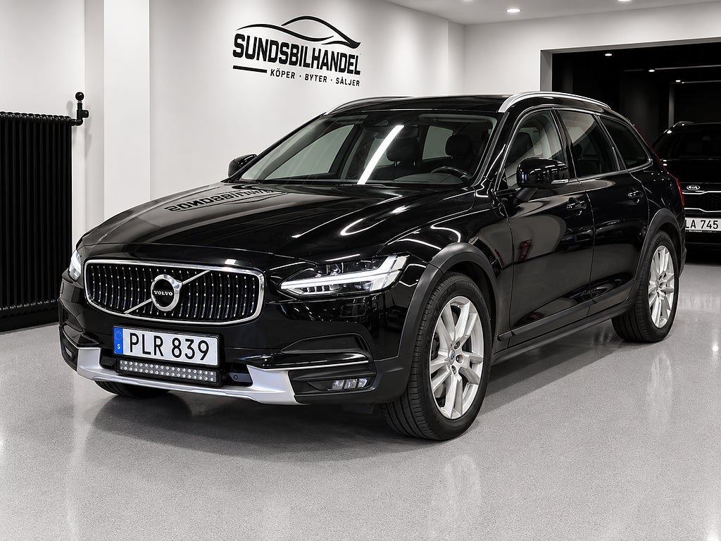 Volvo V90 Cross Country D4 AWD Geartronic Pro 190hk B-Kamera