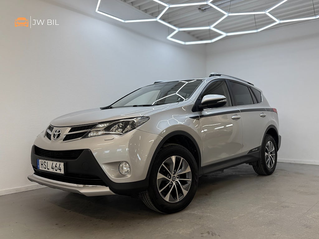 Toyota RAV4 2.2 D-4D AWD Edition Feel Drag Navi B-Kamera Nyservad