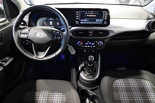 Halvkombi Hyundai i10 11 av 20