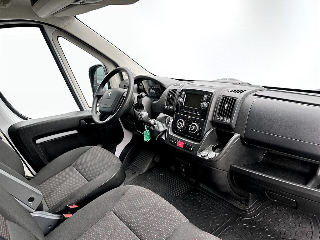 Bild på Peugeot Boxer PRO+ 2.2 BHDi 140hk L3H2 - DRAG,B-KAMERA