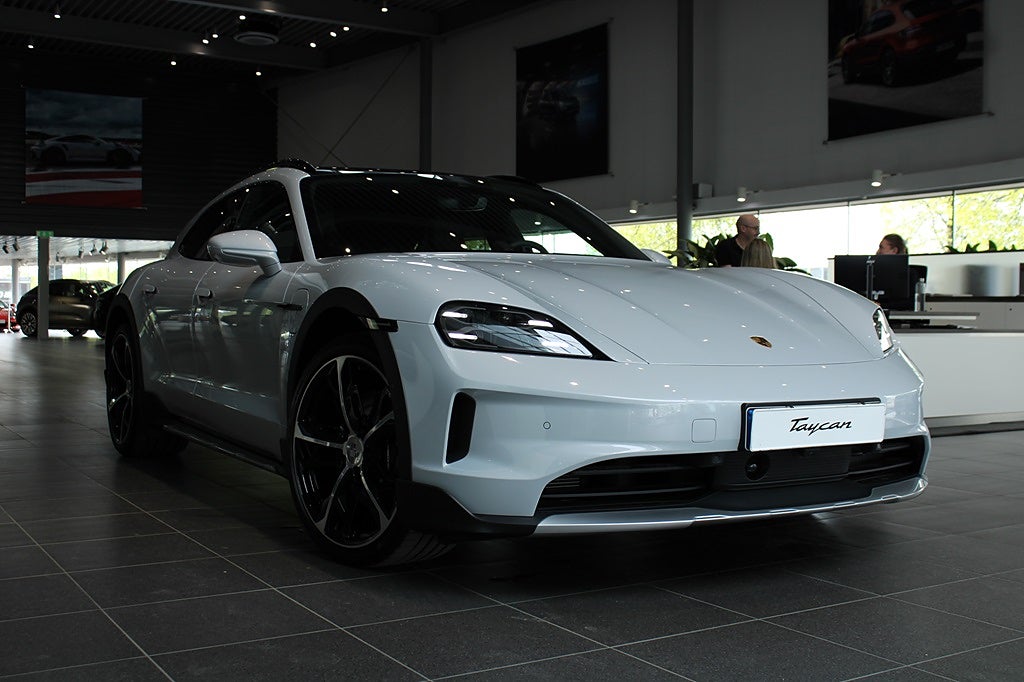 Porsche Taycan 4 Cross Turismo