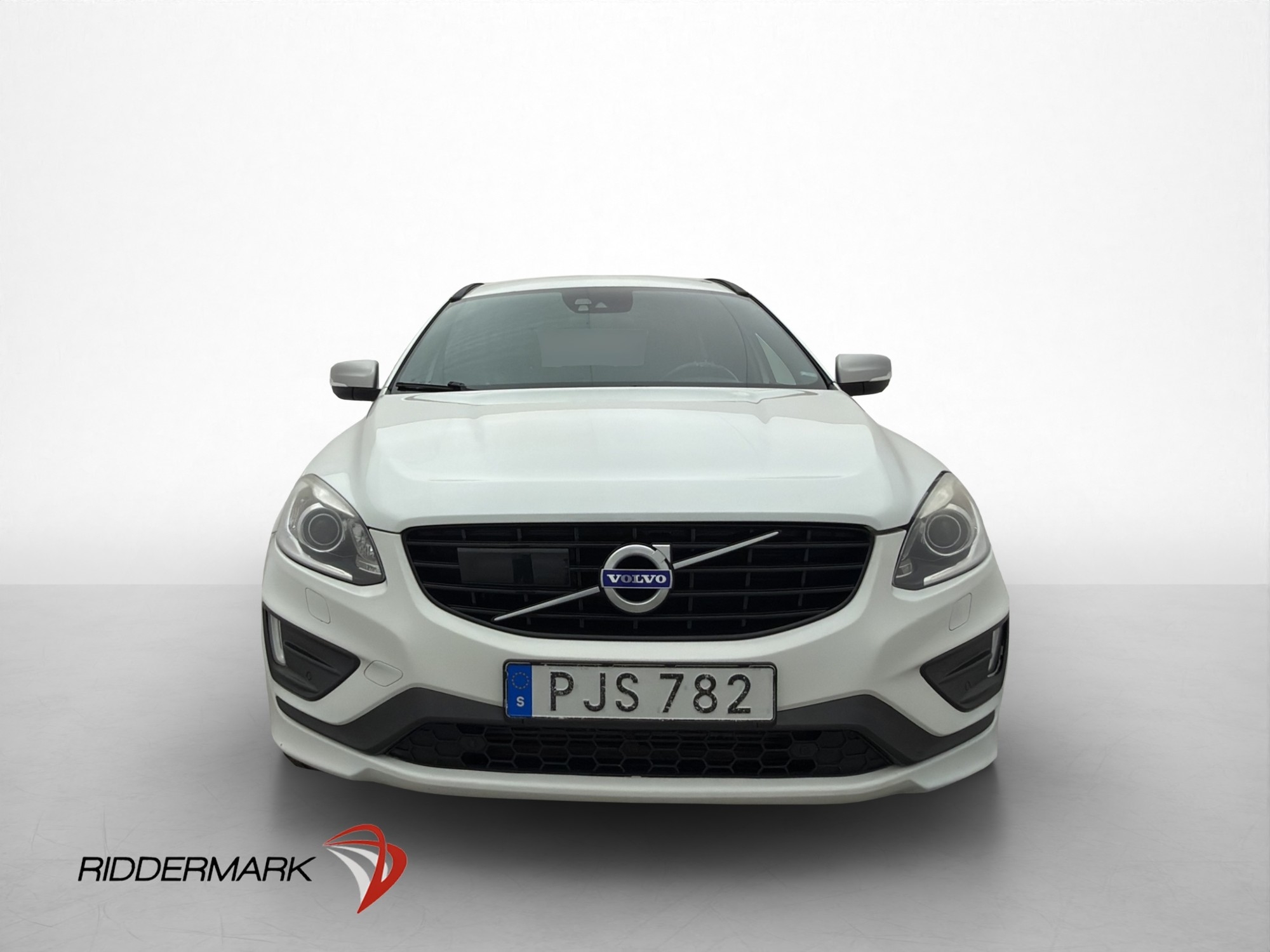 Volvo XC60 D4 AWD 190hk R-Design 2017, bild 2/70