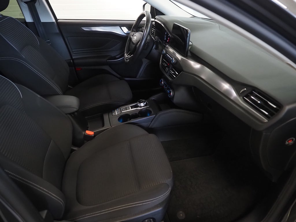 Ford Focus Kombi 1.5 SelectShift Aut Titanium 150hk Kamera 2019