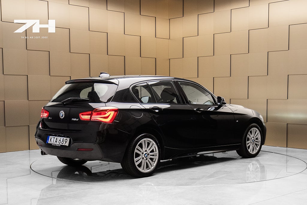 BMW 118d xDrive M Sport / Shadowline / Rattvärme / P-Sensorer