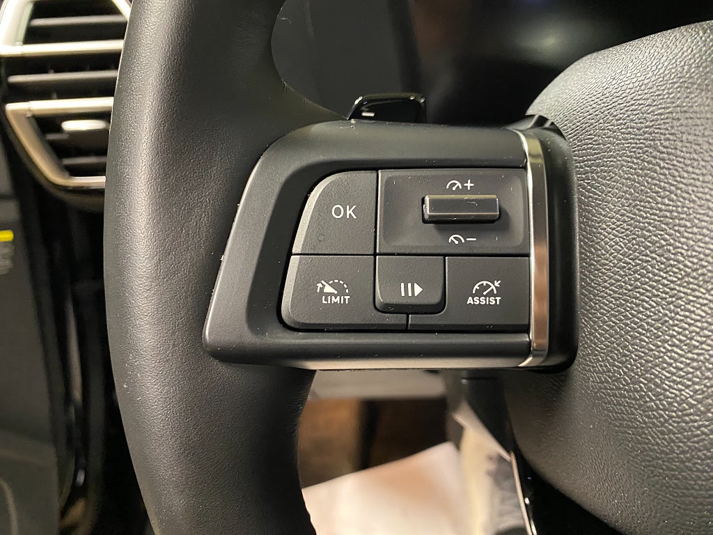 Bild på Citroën C4 X SHINE 1.2 PT 130hk Aut - CARPLAY, RATTVÄRME