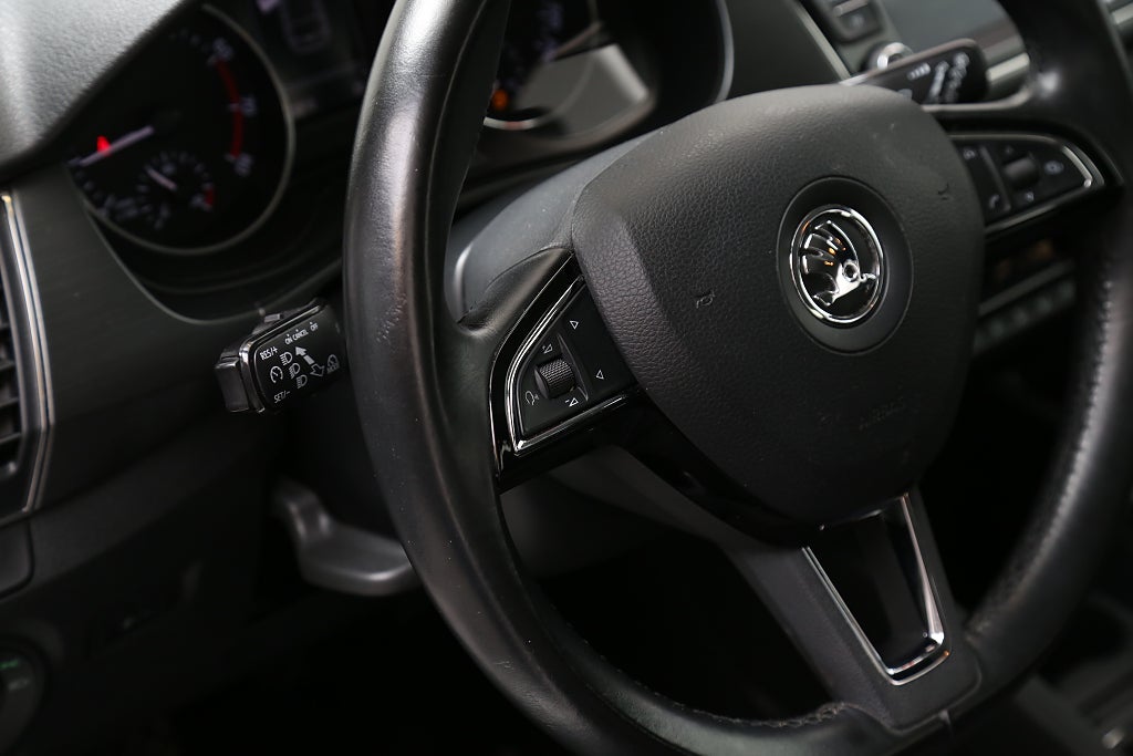 Skoda Fabia 1,2 TSI 90hk Style Kombi Motorvärmaren 2017