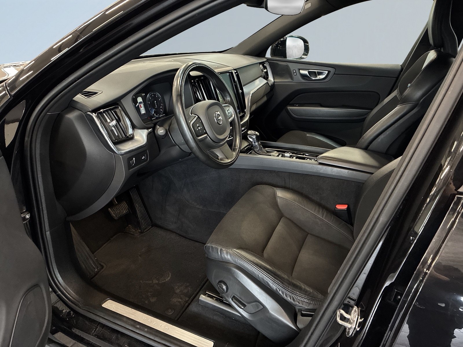 Volvo XC60 2020, bild 7/10