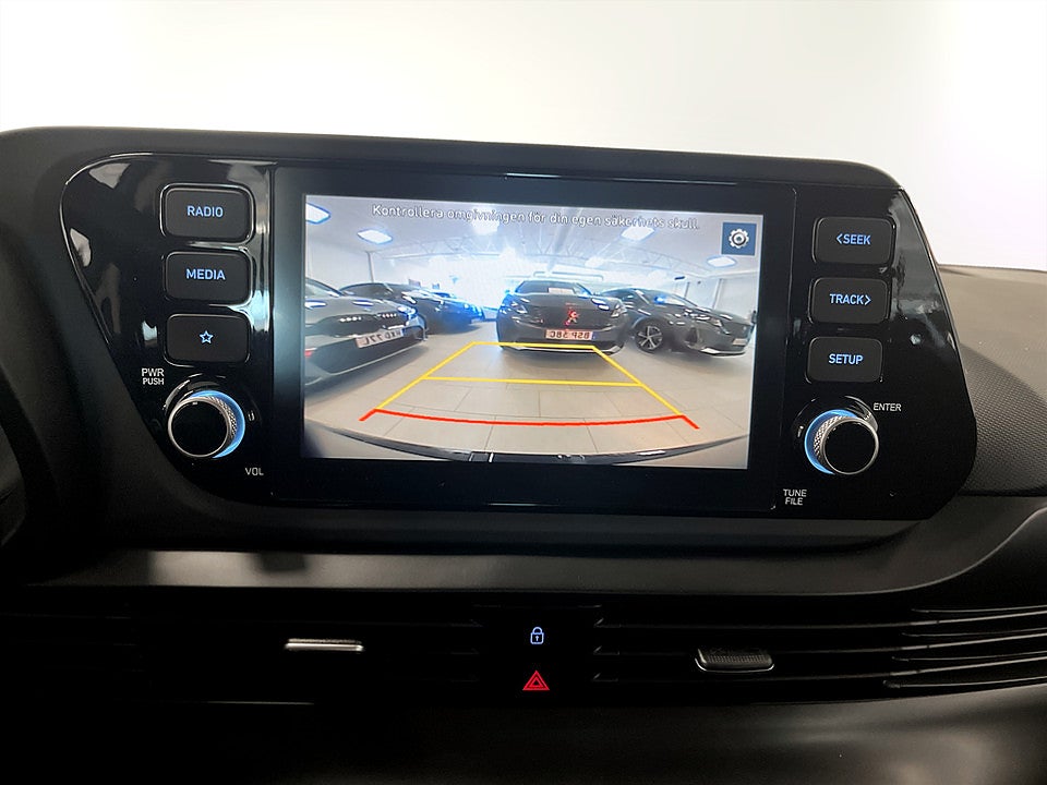 Bild på Hyundai i20 Essential 1.2 MPi 84hk B-KAMERA CARPLAY