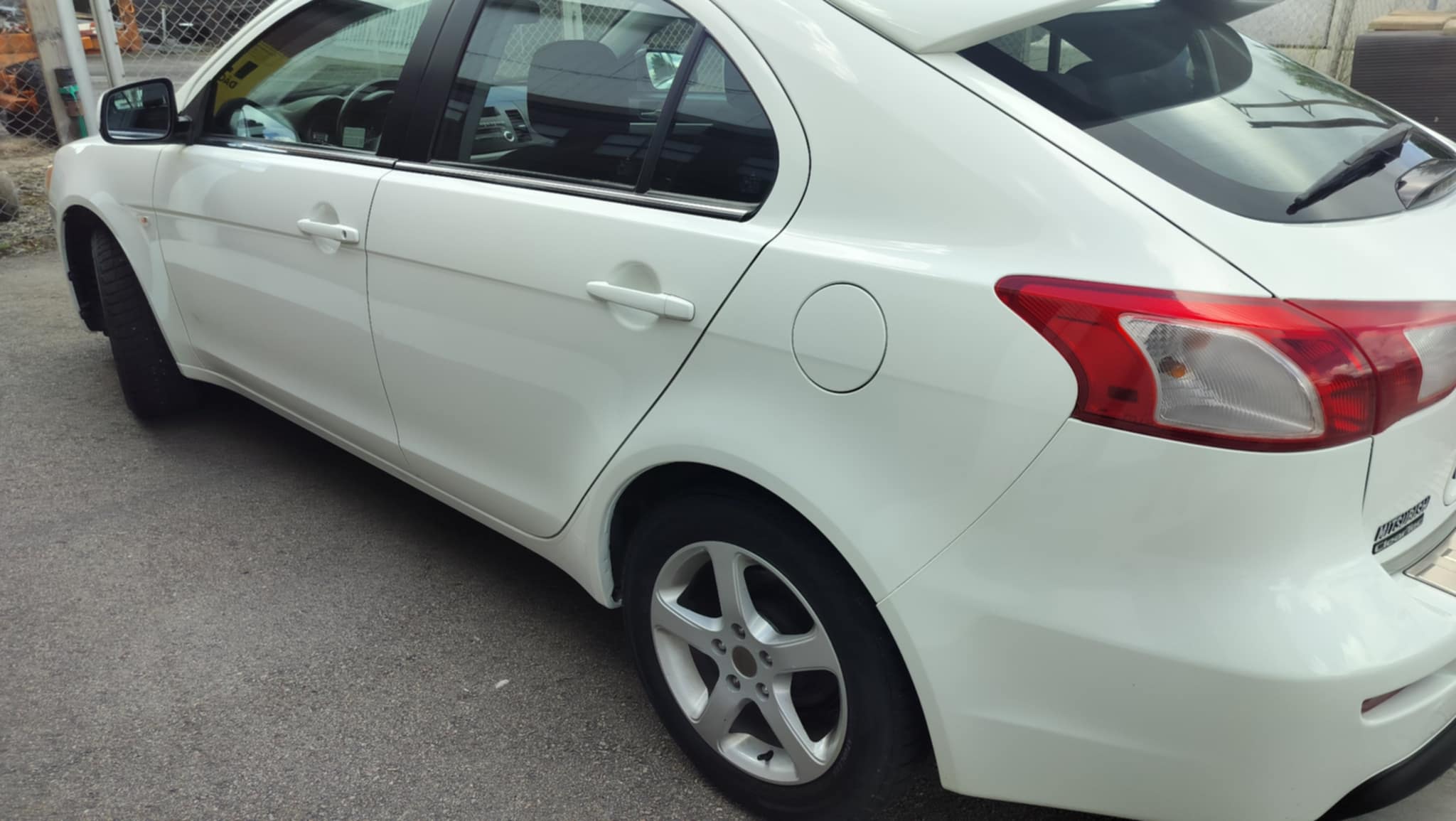 Mitsubishi Lancer 2010, bild 4/35