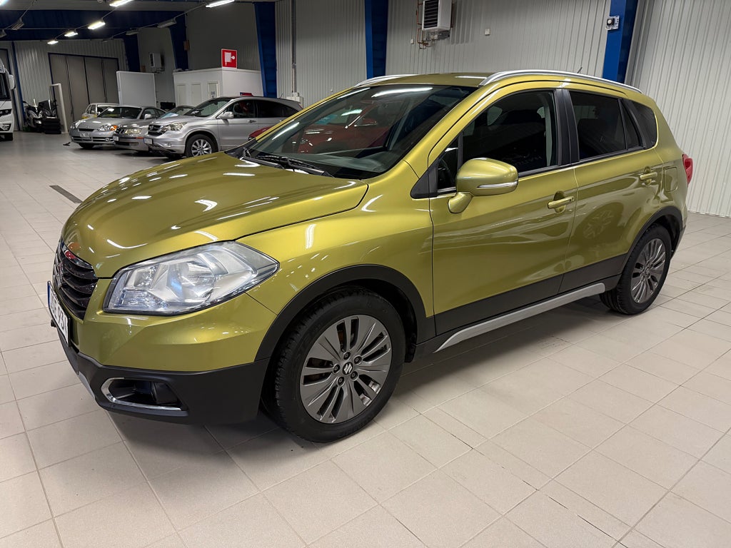 Suzuki S-Cross 2015