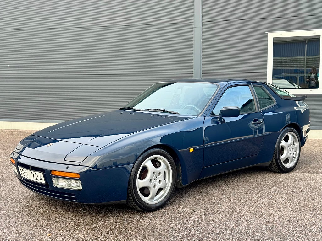 Porsche 944 Turbo S 250hk 