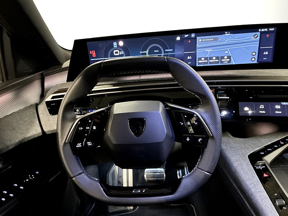 Bild på Peugeot 5008 GT Hybrid 145hk Aut 7-SITS B-KAMERA CARPLAY
