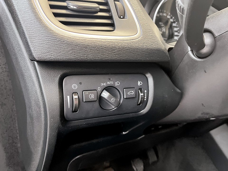 Bild på Volvo V40 Cross Country Business T3 152hk BACKSENSORER BLUETOOTH