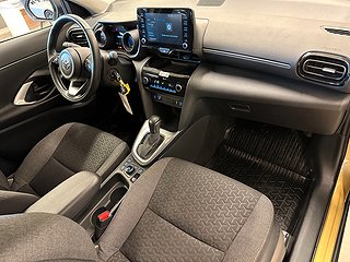 Toyota Yaris AWD-i 116hk MOMS/Kamera/Adaptiv-fart/SoV/MoK