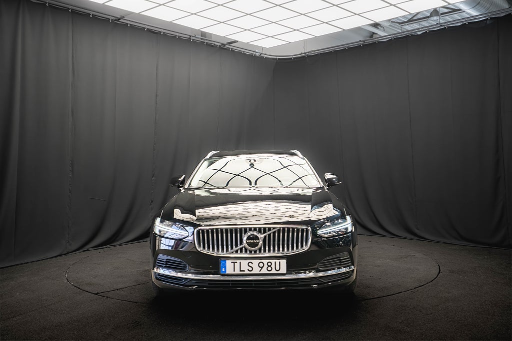 Volvo V90 Recharge II T6 AWD DRAG KAMERA BLIS 98% SoH 1-ÄGARE