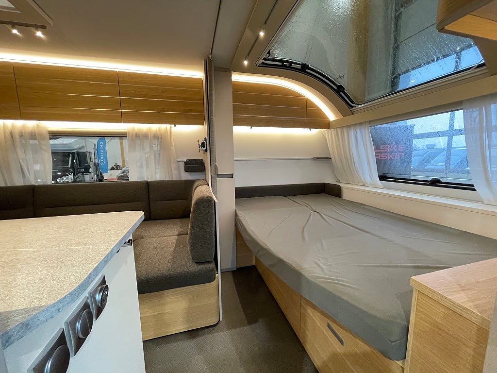 Adria Adora 673 PK /Barnkammare/Tält/Dubbla dörrar/ALDE - Adria