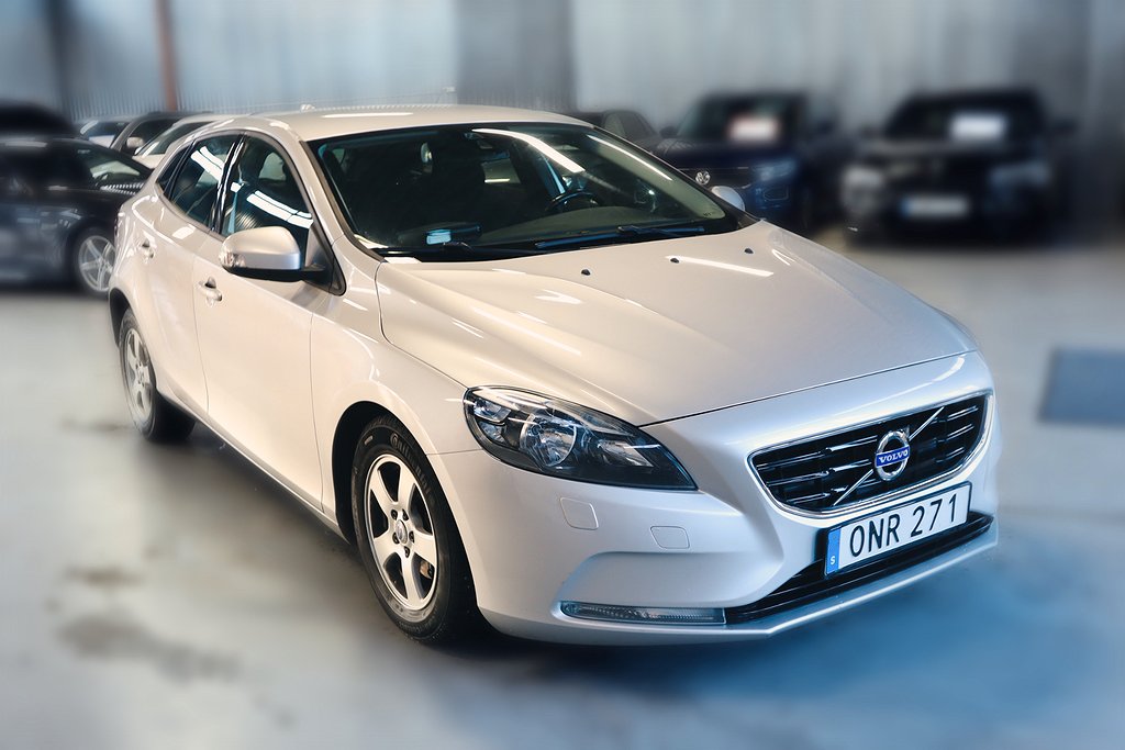 Volvo V40 D2 Kinetic Euro 5 JANURARIRÄNTA 5,95%