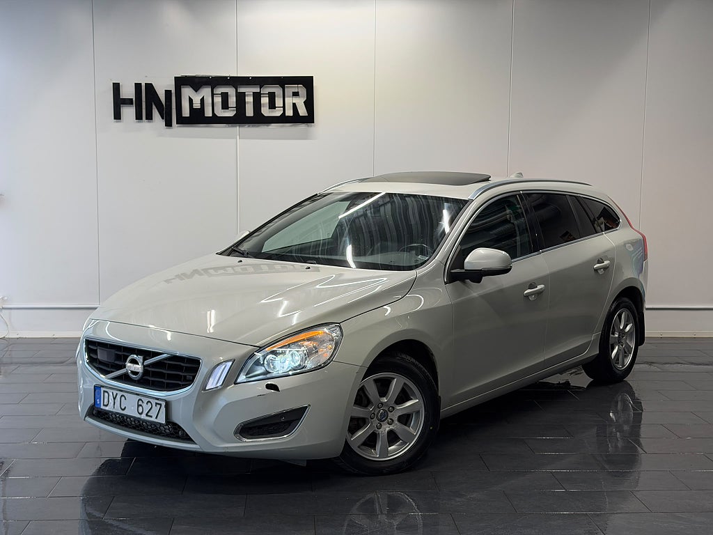 Volvo V60 D5 AWD Geartronic Summum |TakL|NAVI|BLIS|BKam|KamremByt
