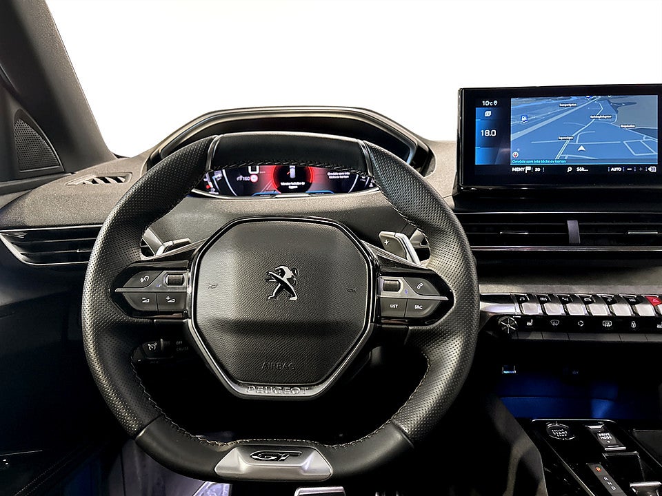 Bild på Peugeot 5008 GT 1.2 PT 130hk Aut 7-SITS DRAG B-KAMERA