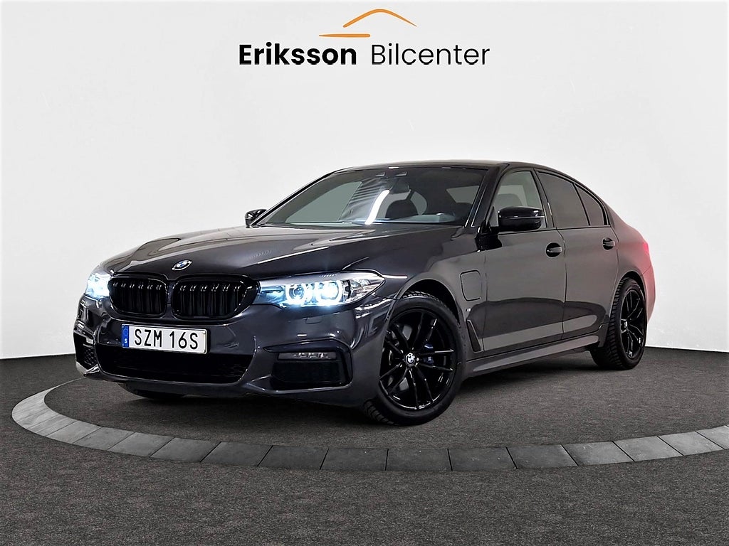 BMW 530e xDrive iPerformance M-Sport Navi/B-kam/Drag/Keyless