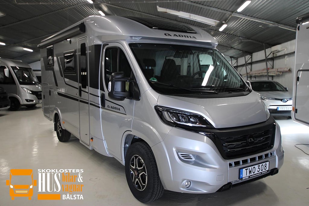 Adria Compact SC Supreme Hydrauliska stödben dragkrok