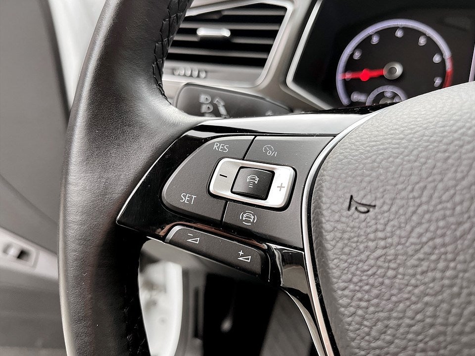 Bild på Volkswagen T-Roc 1.0 116hk - DRAG, CARPLAY