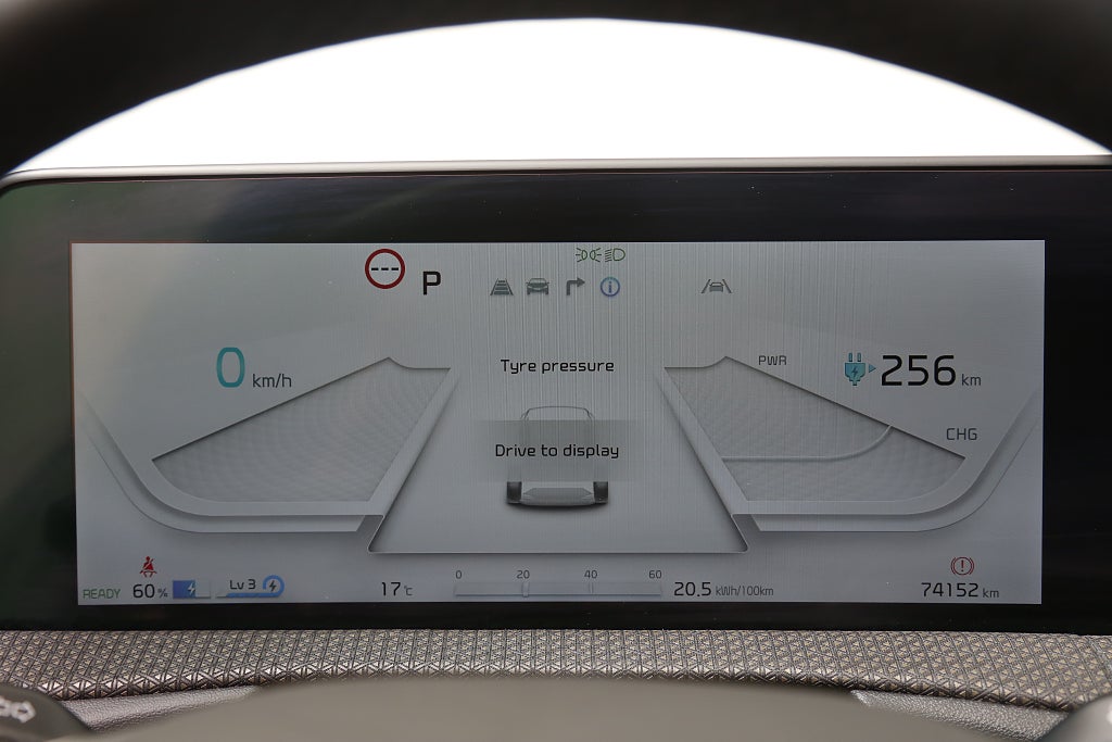 Kia EV6 77.4 kWh 325hk PLUS AWD 360°-kamera Skinn Leasbar 2023
