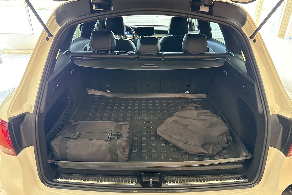 Mercedes-Benz GLC 300 de 4MATIC Aut AMG Line P-värm Drag Kamera Moms miniatyr 19