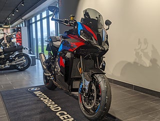 BMW M1000XR/Boka din 2026:a idag!