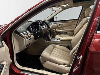 Mercedes-Benz E 250 4MATIC 7G-Tronic Exclusive Skinn/Kamera/Pano/Drag