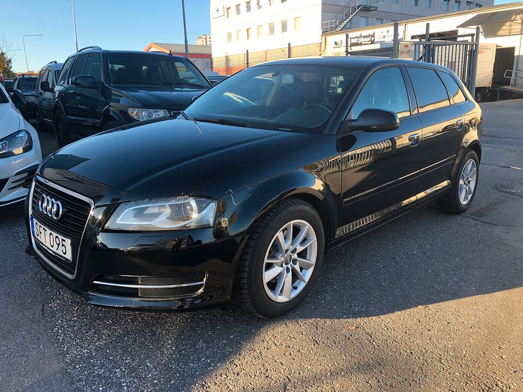 Audi A3 Sportback 2.0 TDI Automat S Tronic Attraction, Comfort 