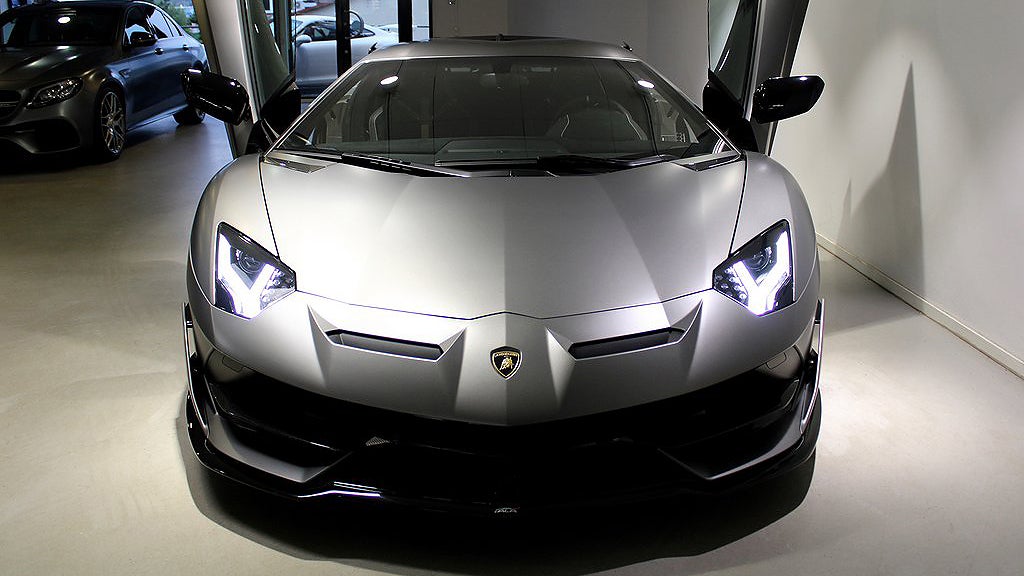 Lamborghini Aventador SVJ LP770-4 klarar av 0-100 km/h på 2,8 sekunder. 