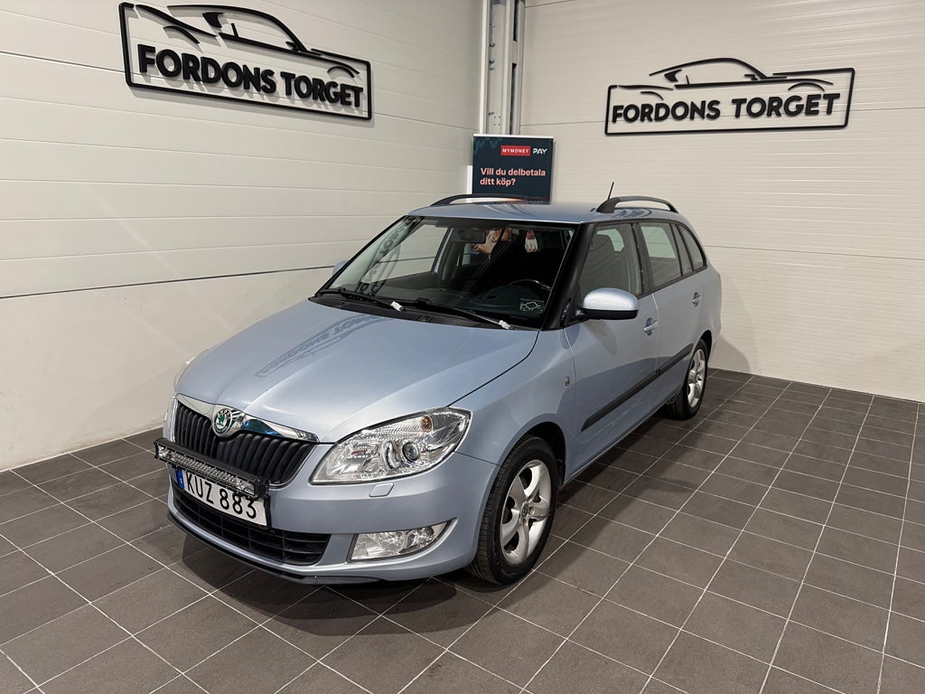 Skoda Fabia Kombi 1.2 TSI Elegance P-Sensorer|Ledramp|Aux|