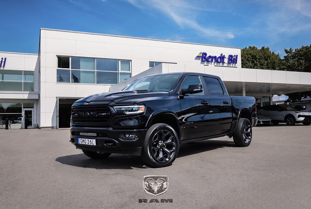 RAM 1500 Limited Night 5.7 V8 HEMI Flex Fuel 4x4/ Flaklock