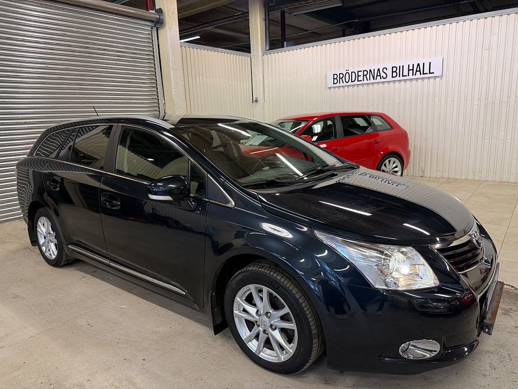 Toyota Avensis 2.0 Multidrive S Business/Backkamera/Drag/GPS/Värmare