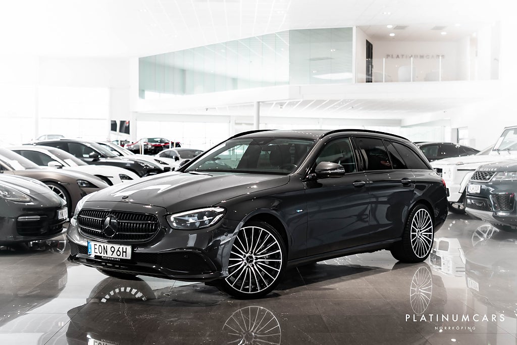 Mercedes-Benz E 300 T de Avantgarde 306hk / Drag / Värmare / Adpt fart