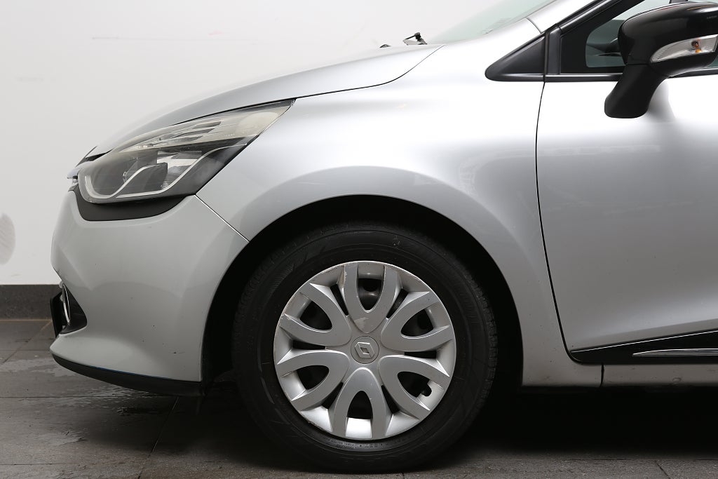 Renault Clio 0,9 TCe 90hk Sport Tourer 1ägare Motorvärmare 2014