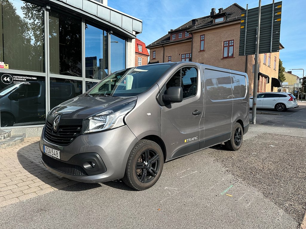 Renault trafic Skåpbil 2.9t 1.6 dCi / Drag 