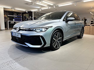 Volkswagen Golf R-Line Edition 2.0 TSI 204 hk 4MOTION