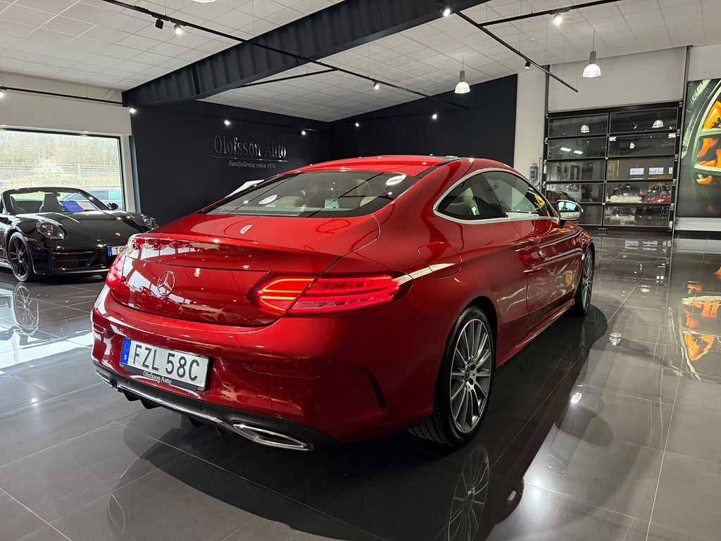 Mercedes-Benz C 220 d Coupé AMG Värmare Glastak 19tum - bild 17