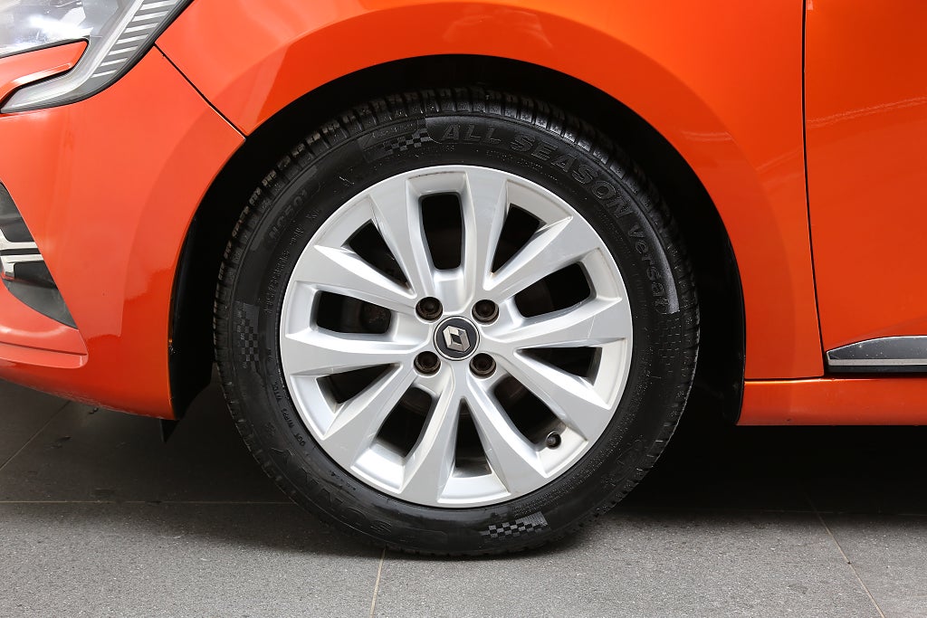 Renault Clio 1,0 TCe 100hk Intens 5D Navi Dragkrok 2020