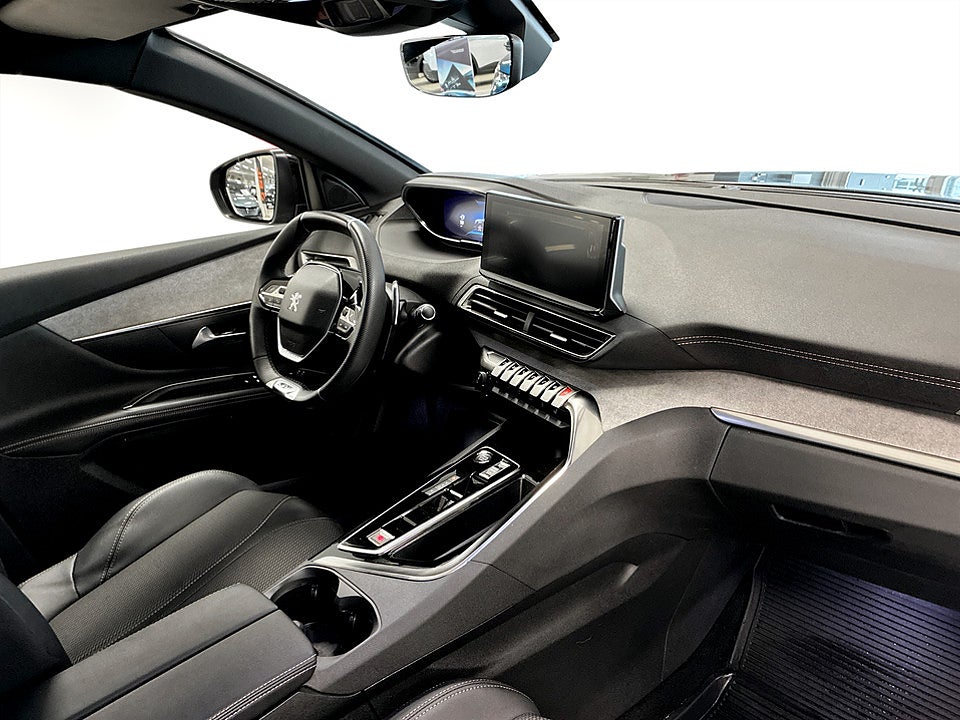 Bild på Peugeot 5008 GT Black Pack 1.2 PT 130hk Aut KAMPANJ VINTERHJUL INGÅR